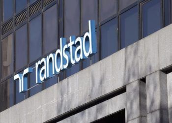 Randstad vai à praia em busca de talentos para a Concentrix