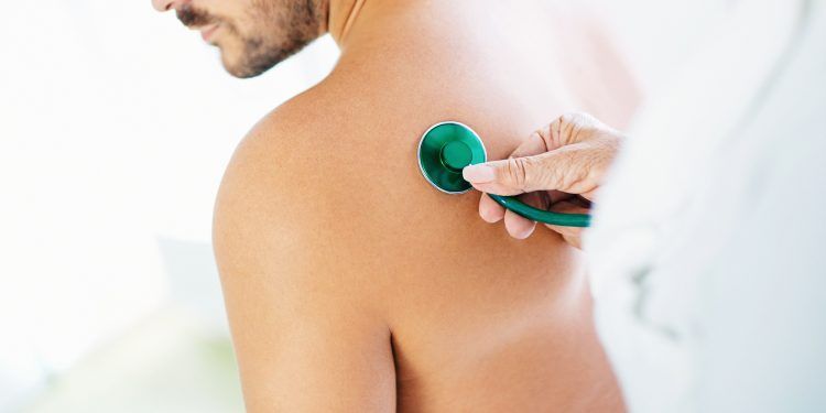 RH Saúde: O que é a pneumonia?