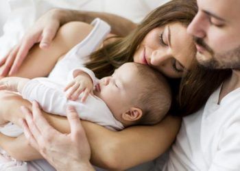 Governo pretende alargar licenças parentais e aumentar abonos de família