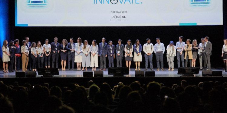 Equipa da Nova SBE entre as seis melhores na Final Internacional do L’Oréal Brandstorm 2019