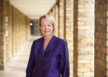 ENTREVISTA: Lynda Gratton, professora de Administração Financeira da London School of Economics