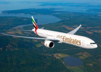 Emirates é a primeira companhia aérea a realizar testes rápidos de COVID-19 em passageiros