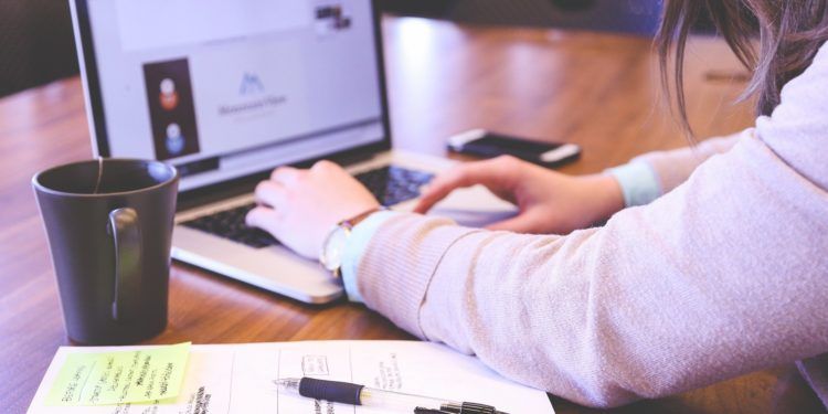 Covid-19. Pagamento de apoio aos trabalhadores independentes começa hoje