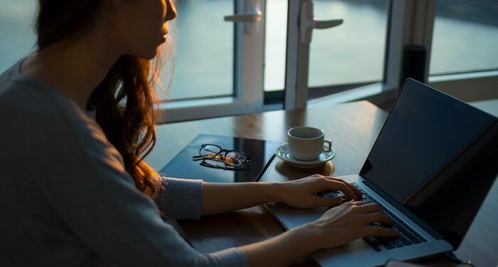 Há um novo apoio para trabalhadores que vigora a partir de janeiro