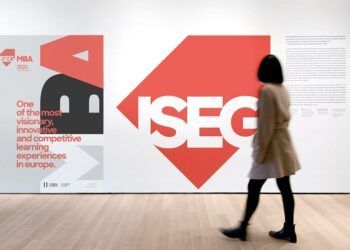 ISEG lança uma nova identidade de marca e assinatura