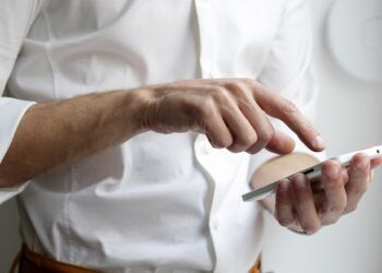 A sua empresa sempre consigo: 7 apps mobile de gestão