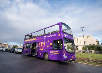 Natixis trouxe um autocarro a Lisboa para recrutar talento