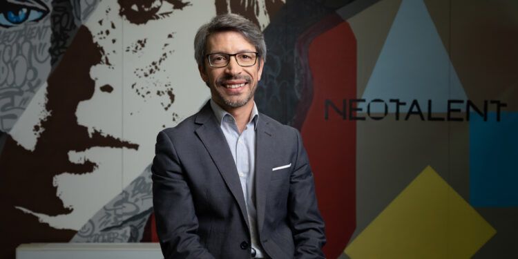 Conheça Bruno Ferrão, o novo Diretor de Serviços & Nearshore da Neotalent