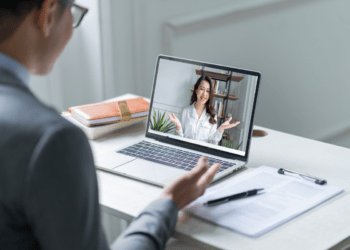 Atente nestas dicas para recrutar e integrar jovens profissionais remotos