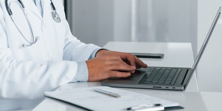 Conheça a nova tecnologia da OMR – Observação Médica Remota, que pretende transformar o setor da saúde digital
