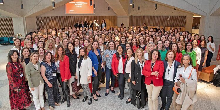Liderança feminina.