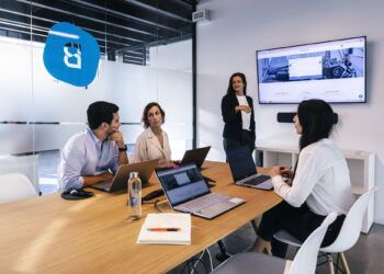 B-Parts tem vagas abertas para diversos departamentos