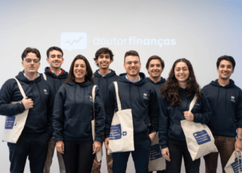 Doutor Finanças desafia os jovens universitários a promover literacia financeira
