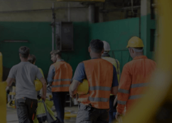 70% das Empresas discordam da Semana de 4 Dias, segundo Inquérito sobre o Mercado Laboral
