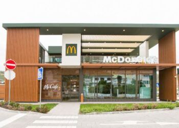 McDonald’s Portugal. As pessoas no centro do menu