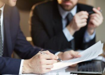 Contratos a termo podem aumentar com reforma laboral, alertam advogados