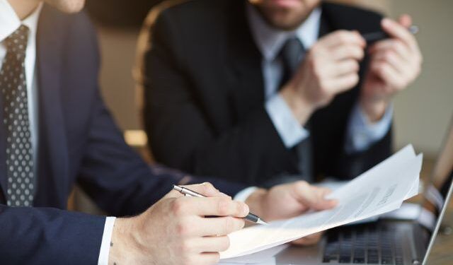 Contratos a termo podem aumentar com reforma laboral, alertam advogados
