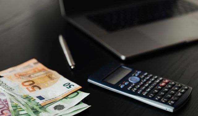 IRS. Empresas aplicam novas tabelas de retenção na fonte a partir desta sexta-feira
