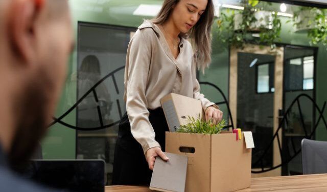 Trabalhadores abrangidos por despedimentos coletivos aumentam 30% até julho