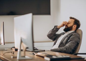 Saúde & Bem-estar By CENTRALMED. Cinco estratégias para prevenir o burnout nas lideranças