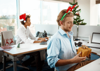 Procuram-se reforços para o Natal! Adecco tem mais de mil vagas por todo o país