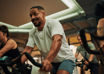 Do bem-estar ao impacto no negócio: o fitness corporativo já influencia KPIs críticos de RH