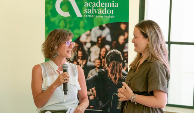 Academia Salvador: formar para incluir, transformar para crescer
