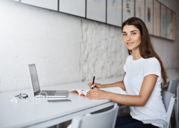 Afinal, o que procuram os jovens numa carreira? Este estudo deixa pistas para os DRH